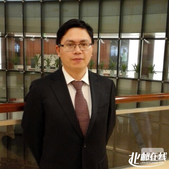 专家教授高震东